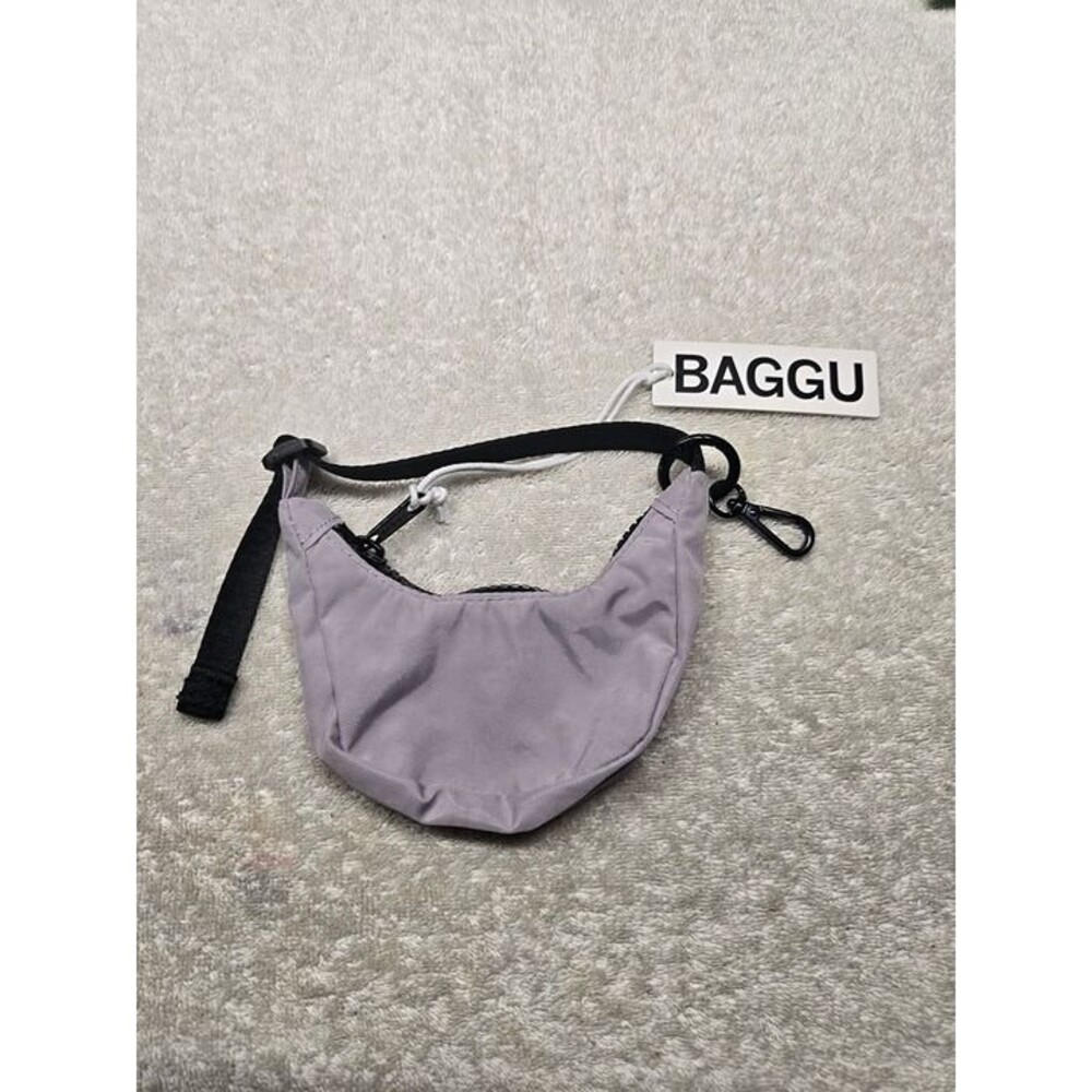 BAGGU Crescent Bag Charm, Adorable Mini Crescent Bag, Middleton Pink